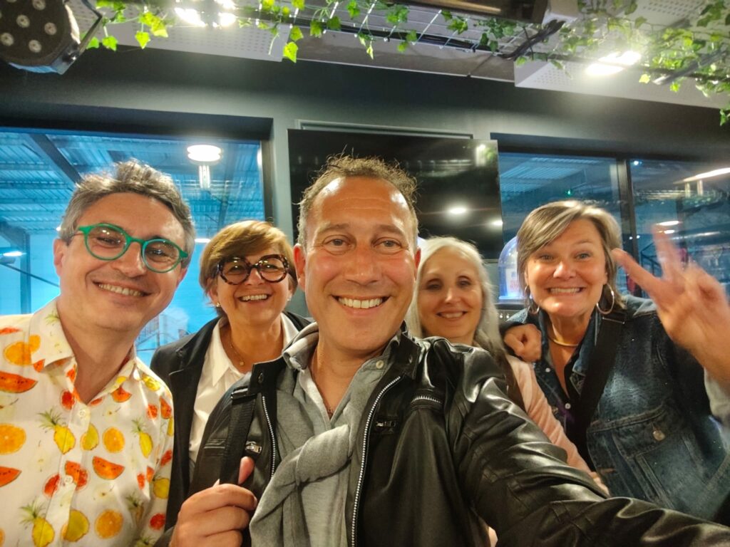 Photo de groupe au RED de Brive, groupe d'entrepreneurs.